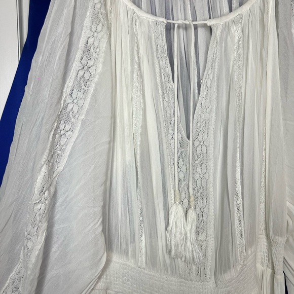 Dress by Miss June, Paris.Bahamian style.white - Picture 3 of 12